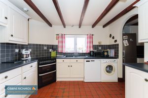 Kitchen- click for photo gallery